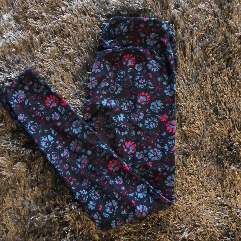 LuLaRoe OS leggings